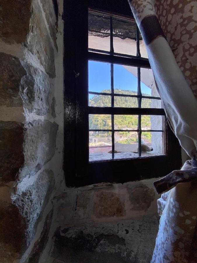 Restaurant & Guest House Semani Berat Exterior foto