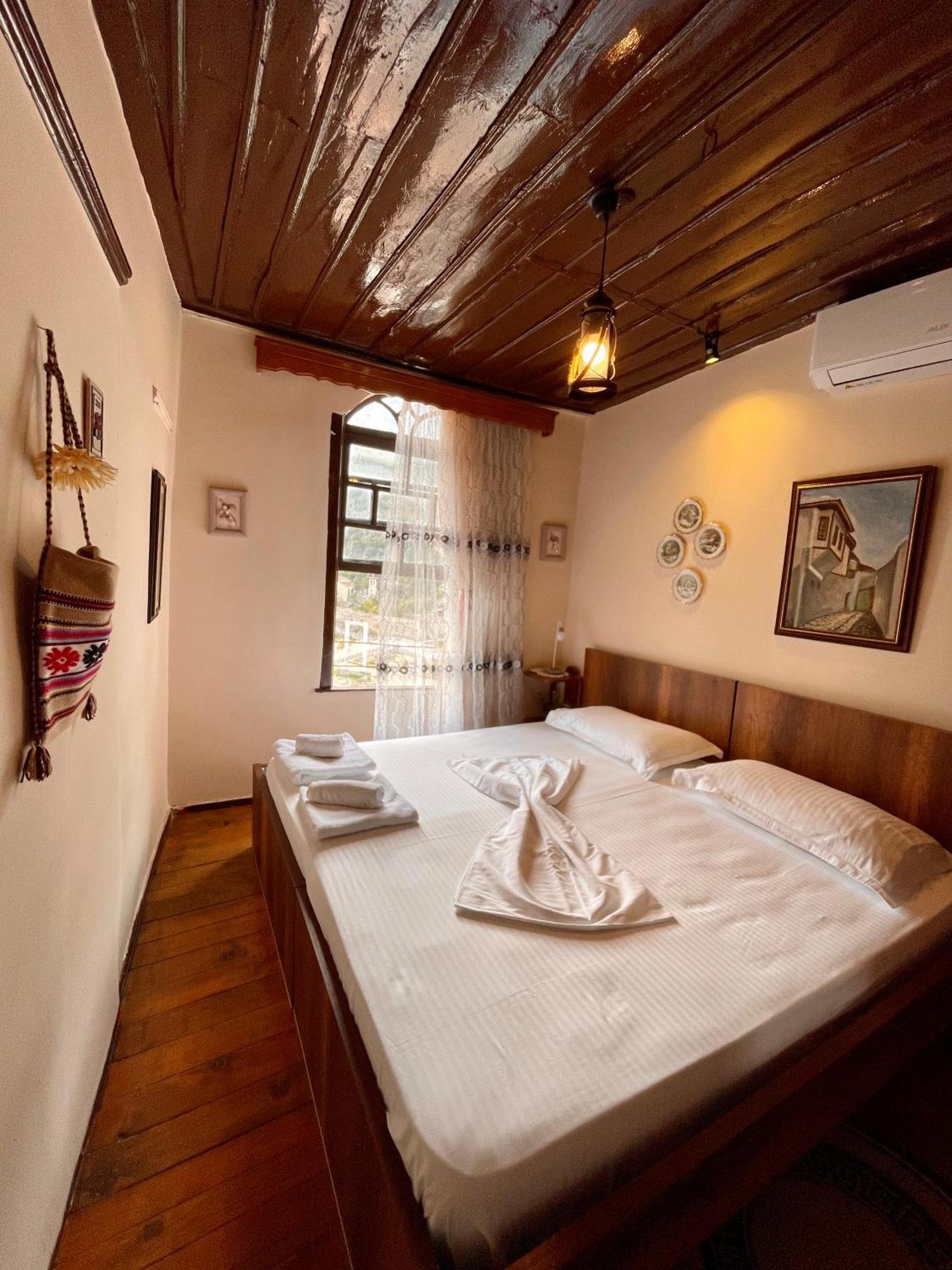 Restaurant & Guest House Semani Berat Exterior foto